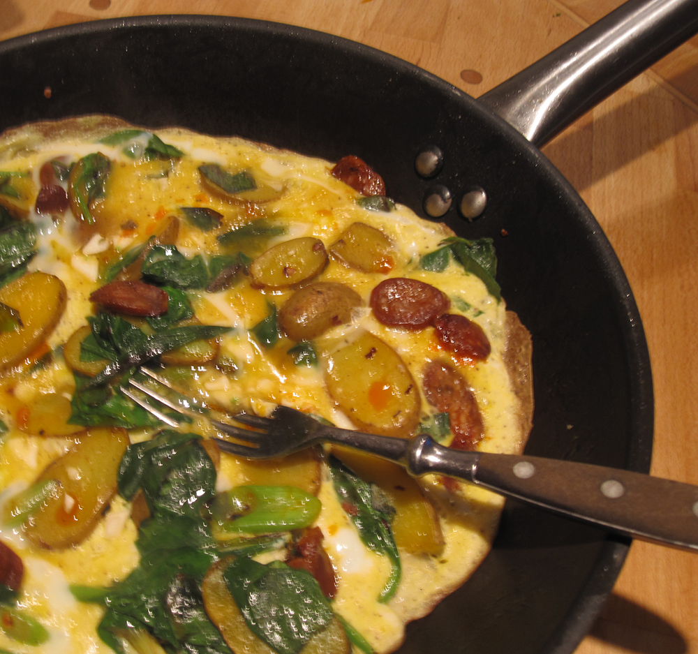 Empty the Fridge - Aardappelomelet met chorizo en spinazie