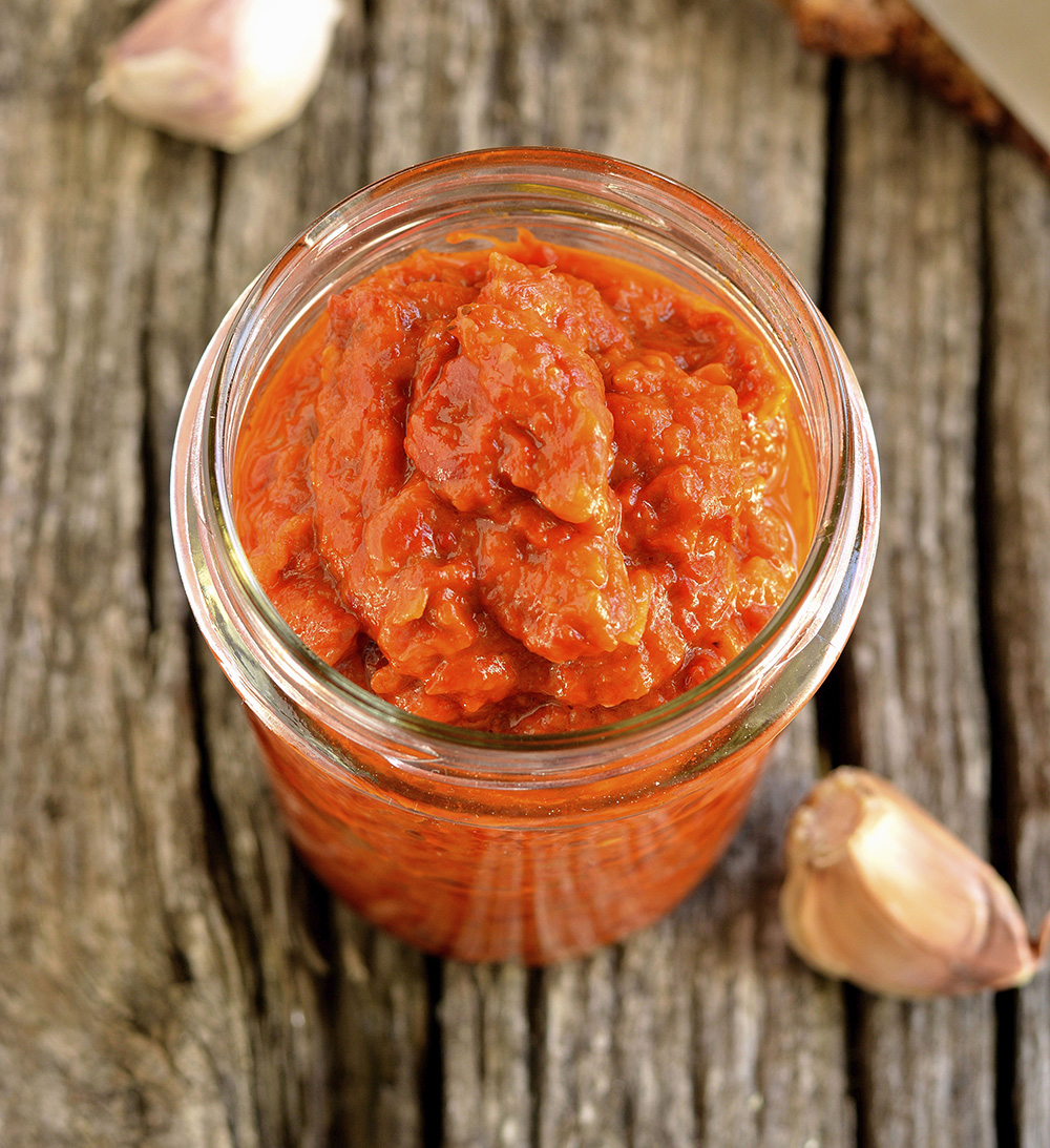 Empty the fridge - Rode paprika spread