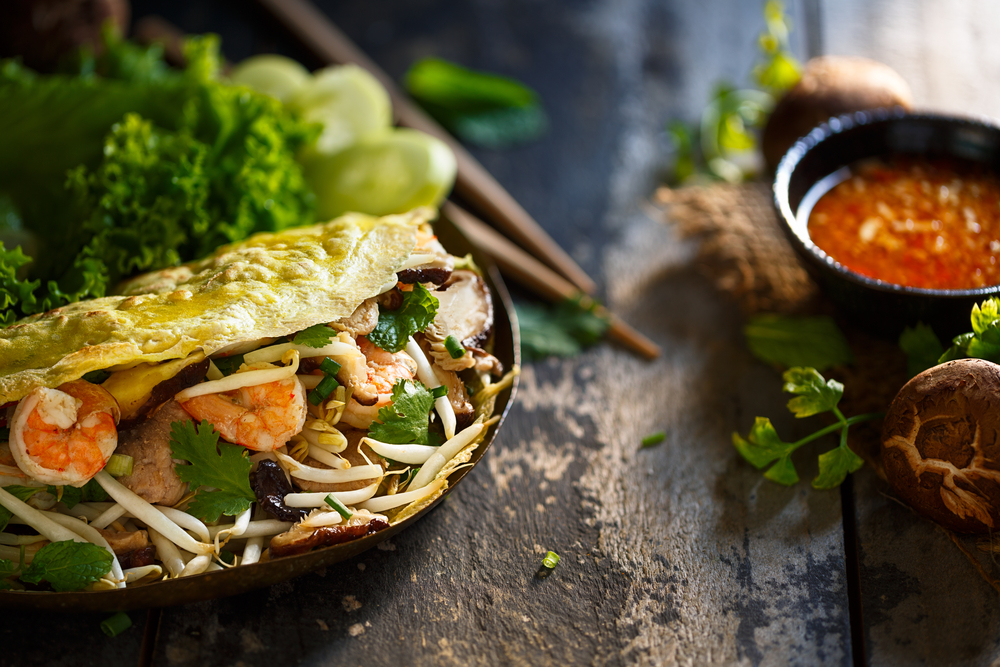 Empty the Fridge - Banh Xeo Vietnamese pannekoekjes met kip en knapperige groenten
