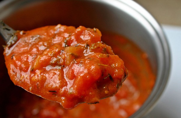 Empty the fridge - Tomaten groentesaus