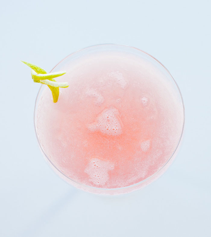 Empty the Fridge - Gin cocktail met pompelmoes en chilisiroop