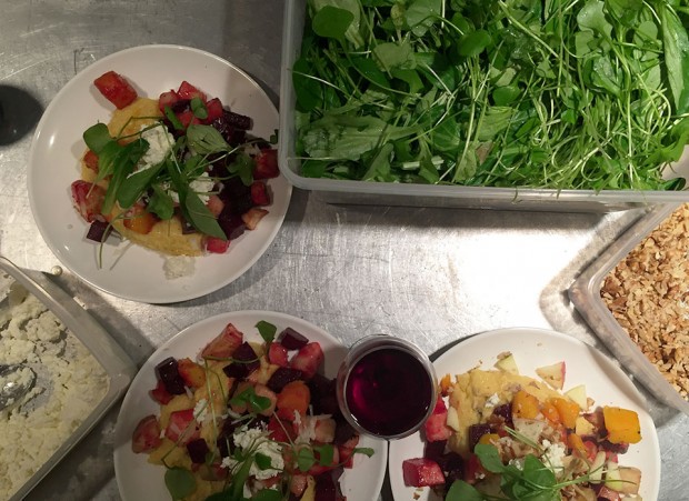 Empty the Fridge - Geroosterde wintergroenten met polenta ricotta en hazelnootolie 3